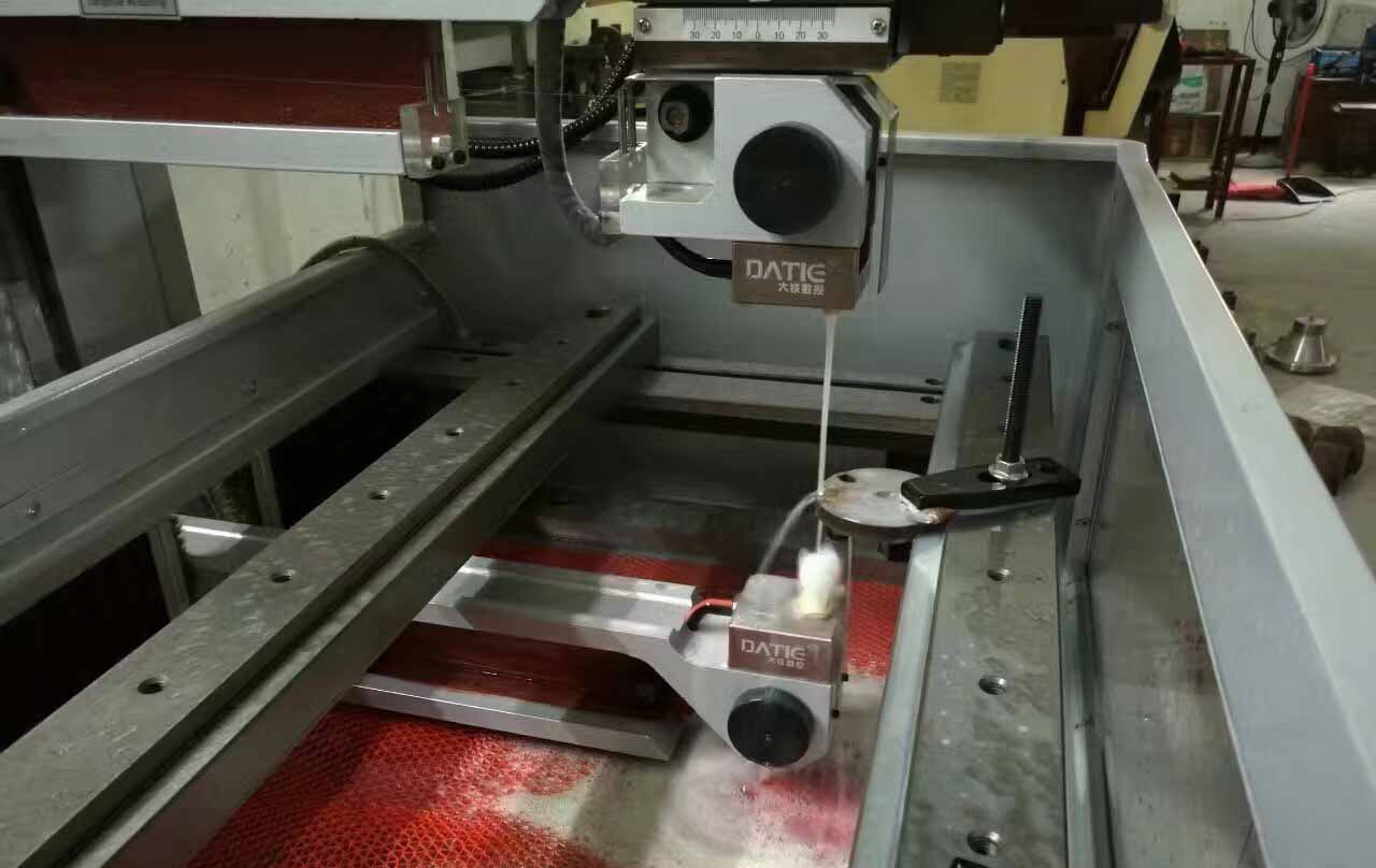 线切割自动找中