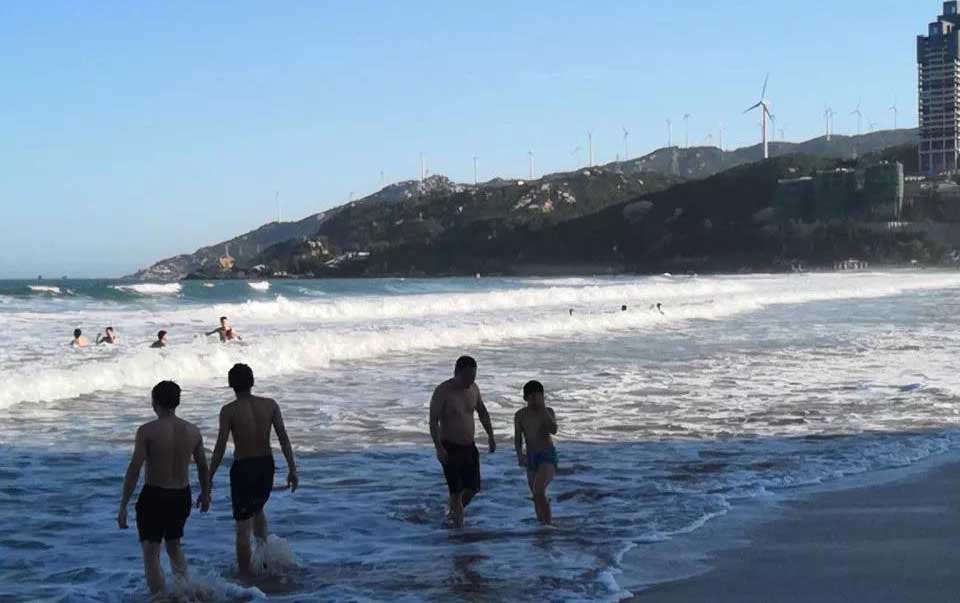 广东大铁2018年度潮汕庆功游观青澳湾沙滩