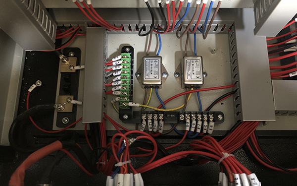 电竞娱乐tv天气潮湿跳闸原因