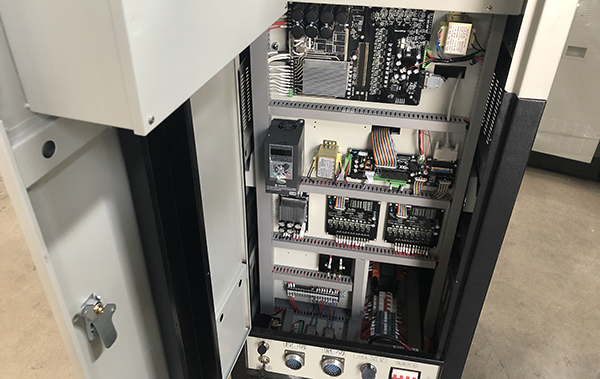 电竞娱乐tv天气潮湿跳闸原因2