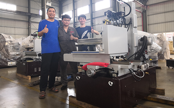 深圳（宏富裕科技）线切割实地客户4