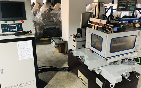 电竞娱乐tv需要稳压器吗？