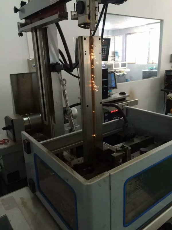 大铁电竞娱乐tv加工大厚度工件1