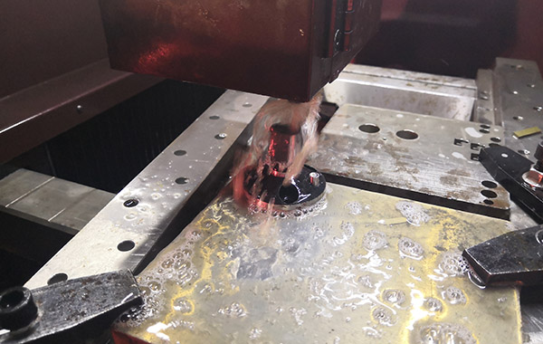 线切割水基加工液加工环境