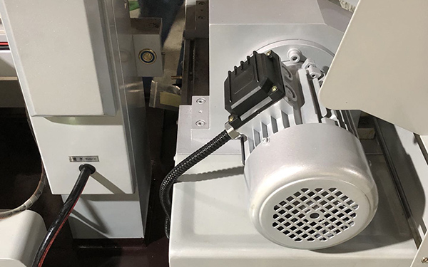 线切割运丝座线路